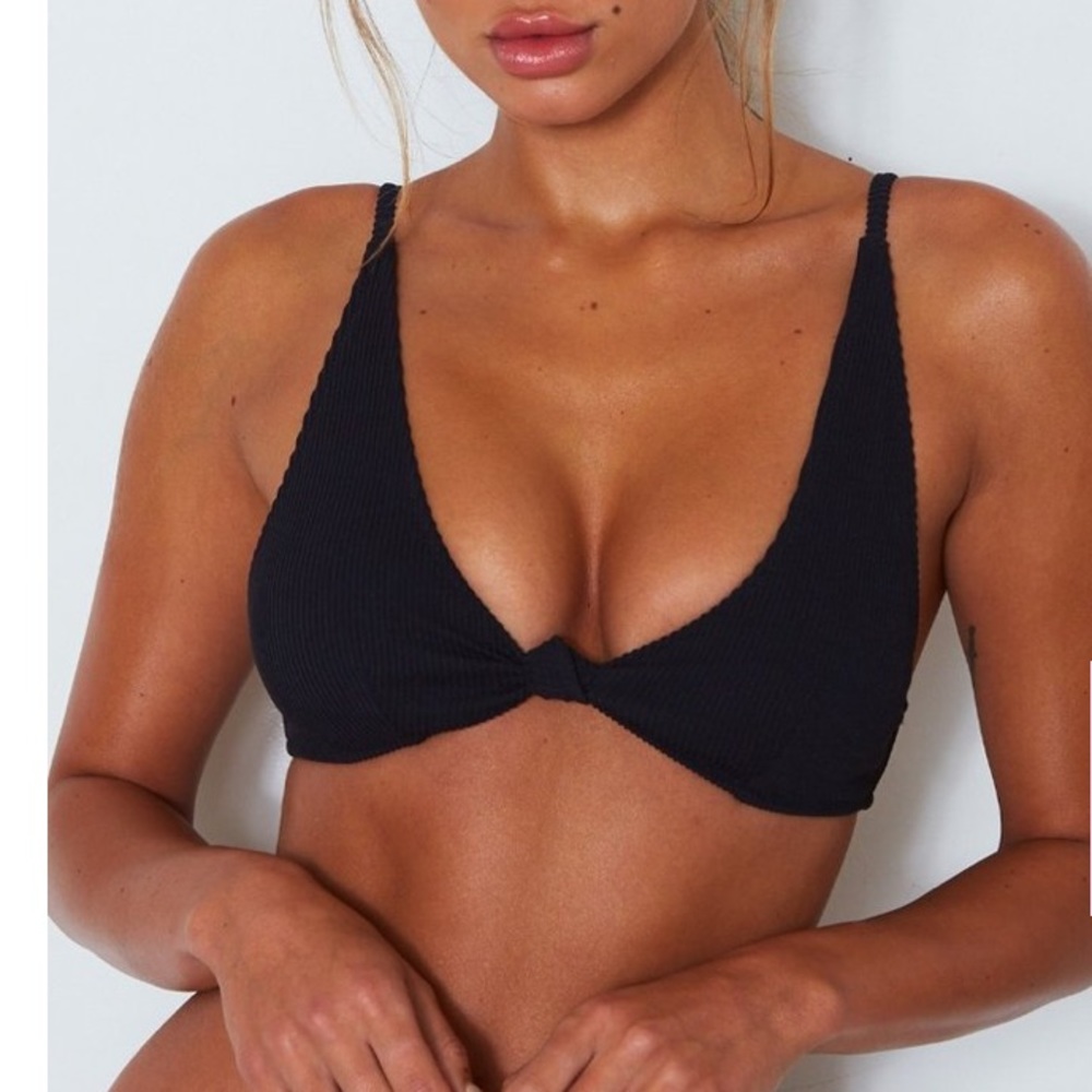 White fox boutique - Hacienda Bikini Top Black Rib